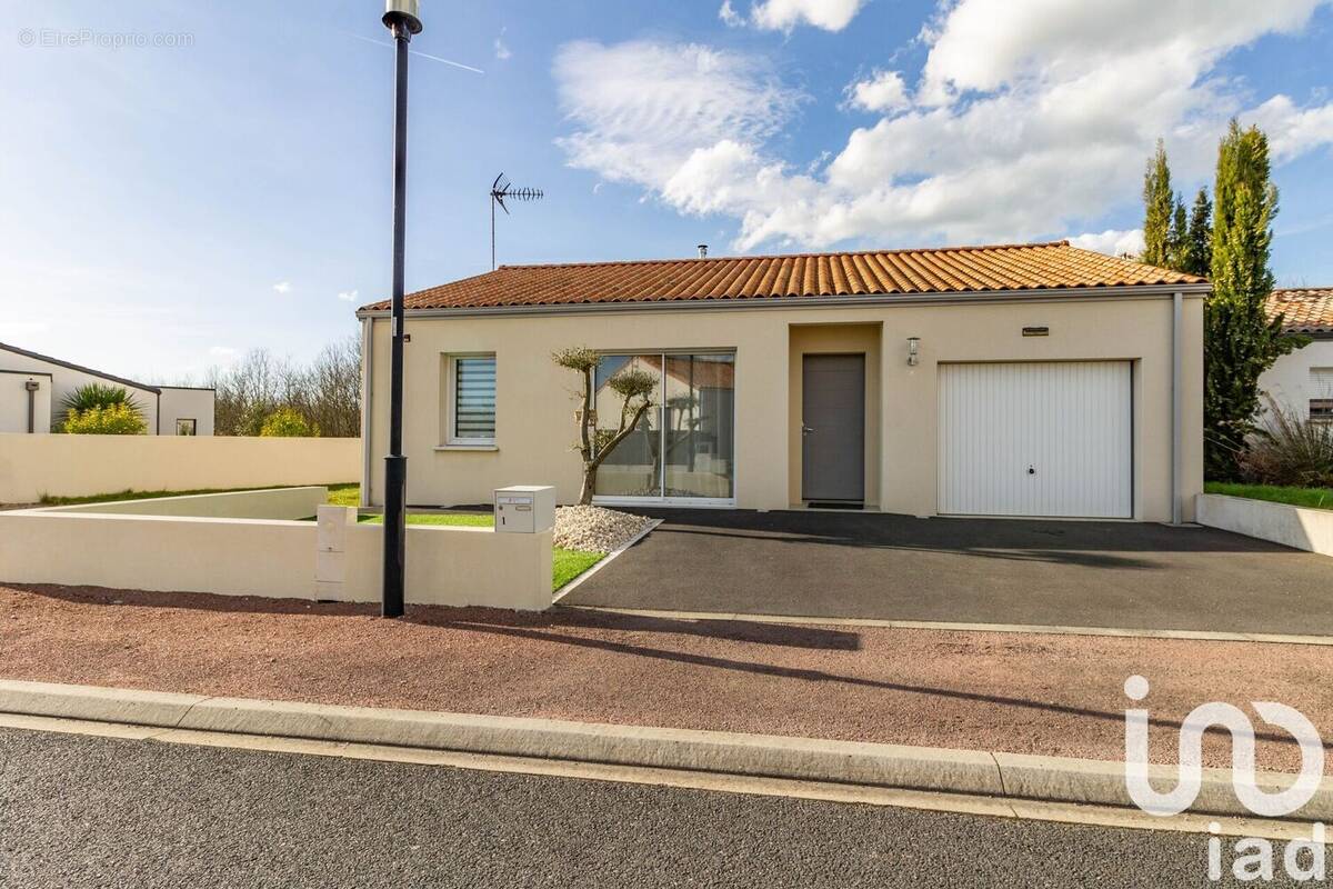 Photo 1 - Maison à AIZENAY