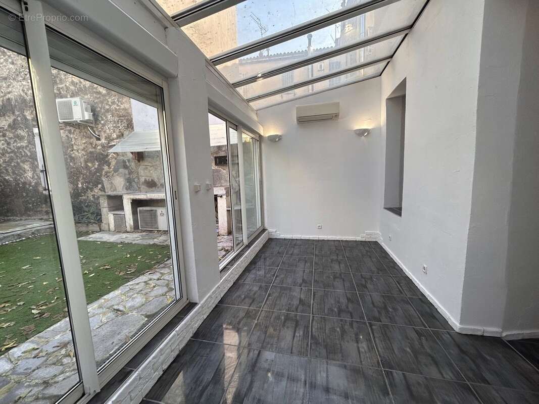 Maison à MARSEILLE-8E
