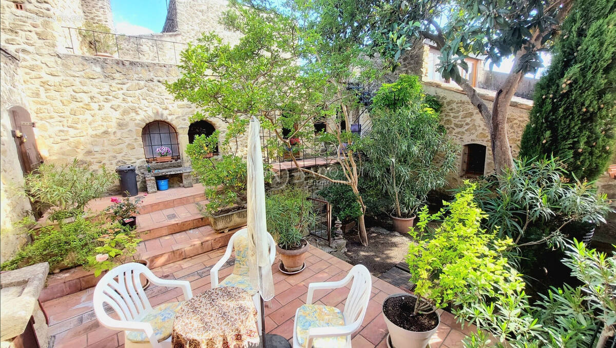Maison à LAURIS