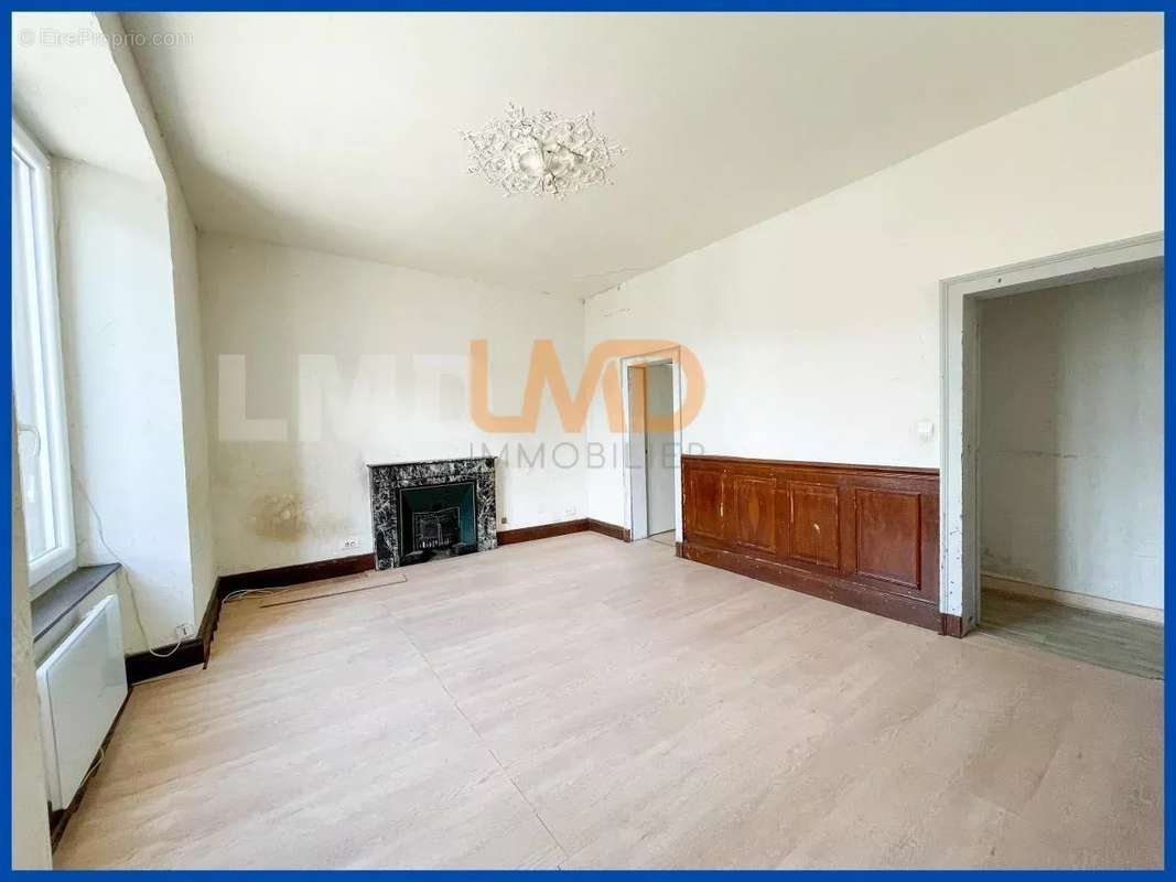 Appartement à AUBIN