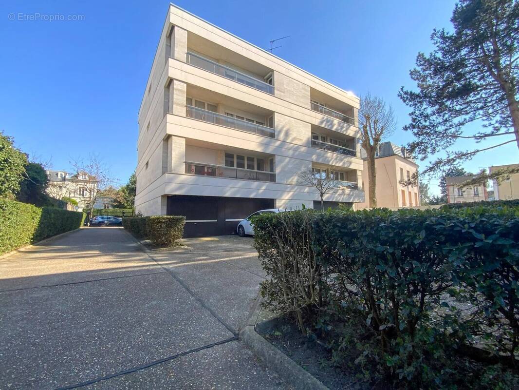Appartement à LE RAINCY