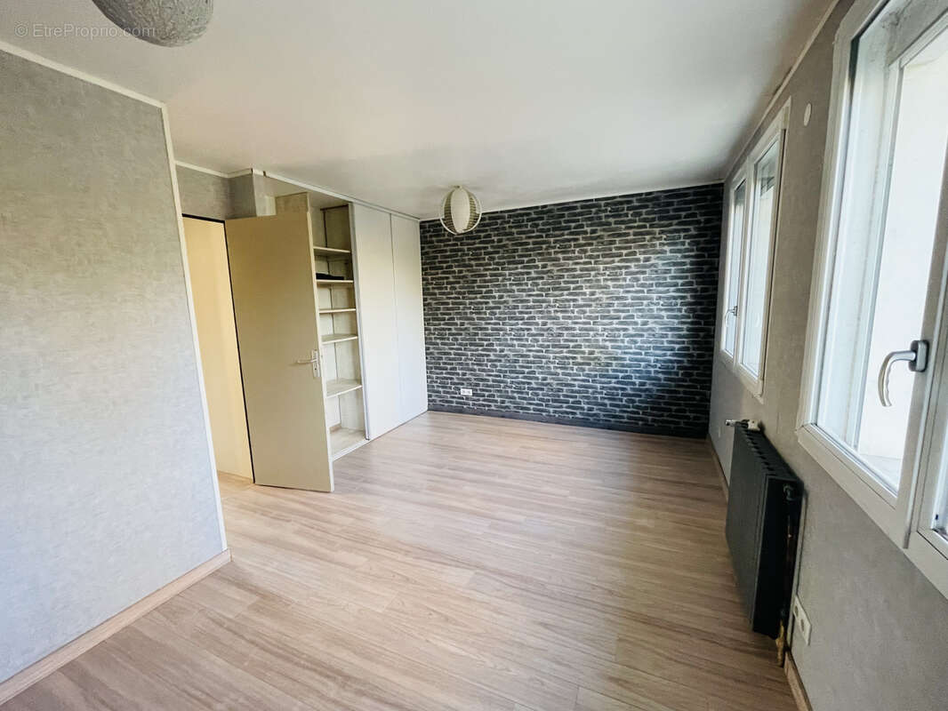 Maison à MIGNALOUX-BEAUVOIR