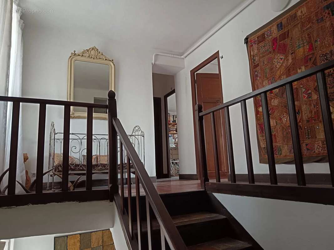 Appartement à COURSEGOULES