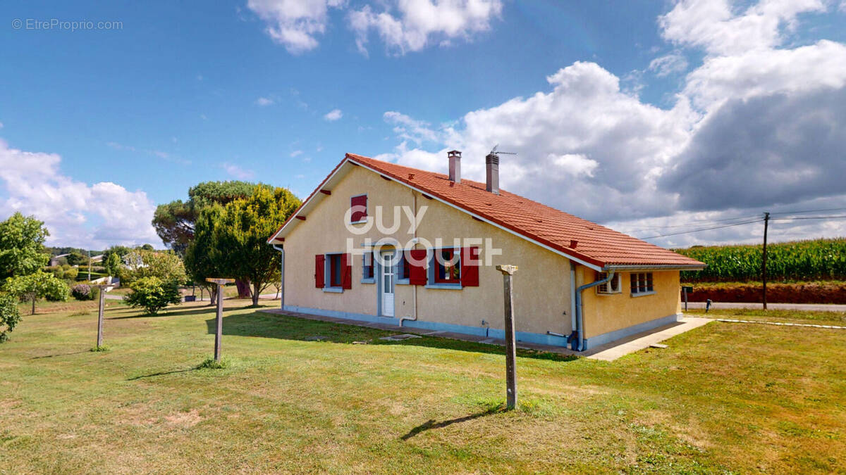 Maison à HAGETMAU