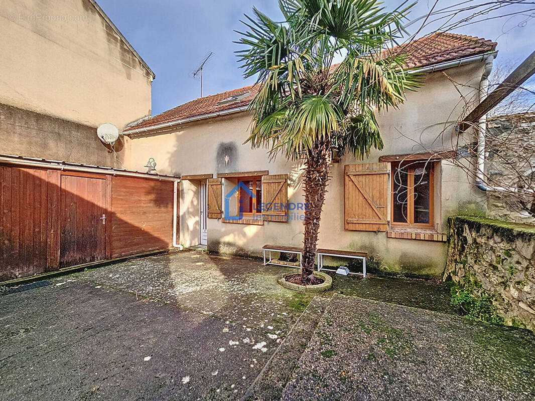 Maison à PIERRELAYE