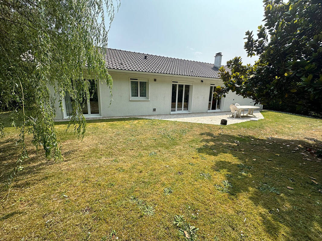 Maison à SANTENY