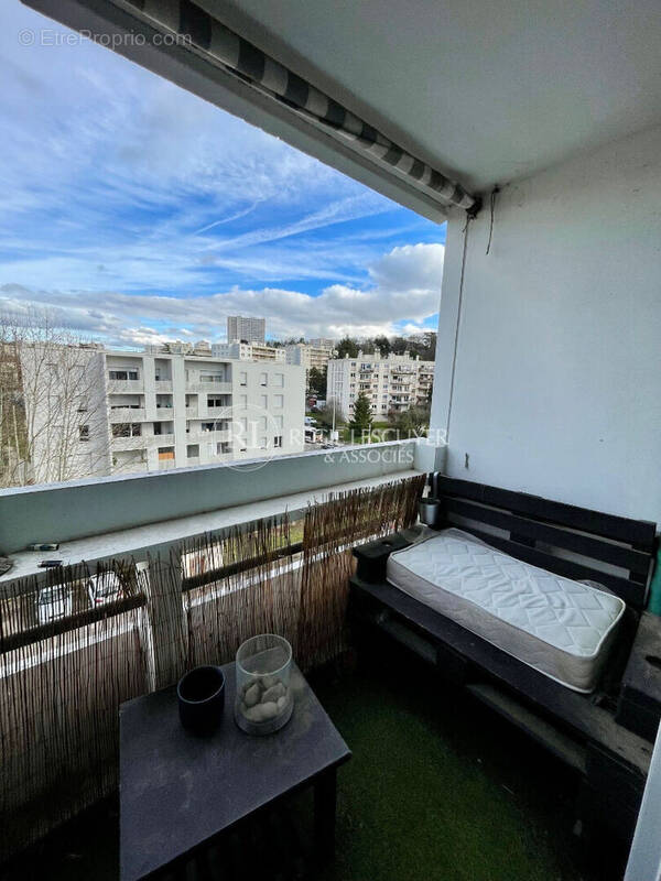 Appartement à TASSIN-LA-DEMI-LUNE