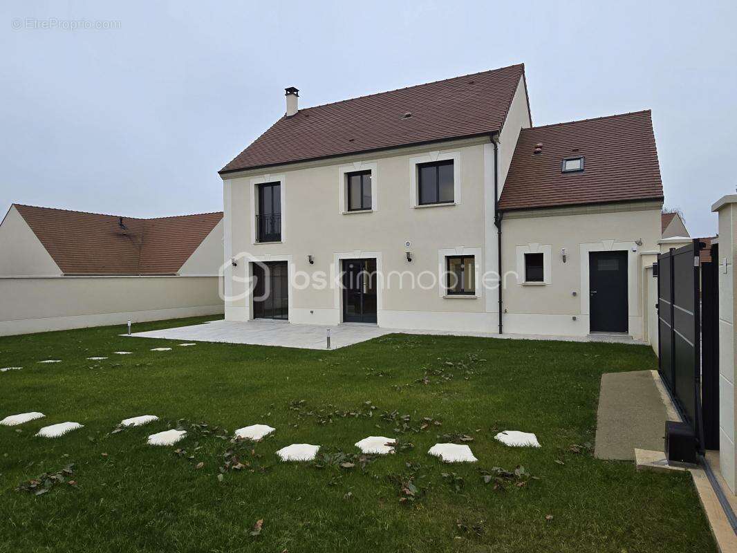 Maison à SAINT-MARTIN-LE-NOEUD