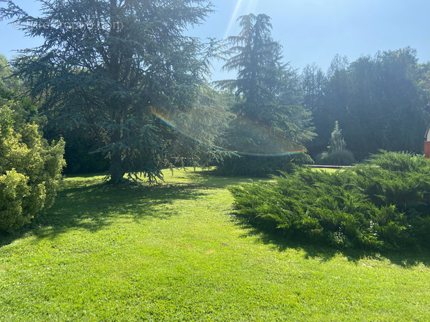 Terrain à EPERNON