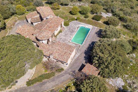 Maison à ROQUEFORT-LES-PINS