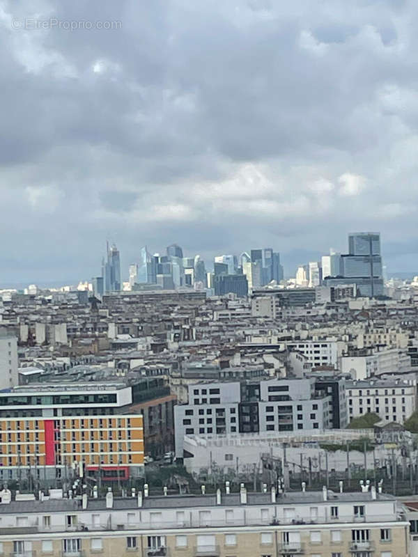 Appartement à PARIS-18E