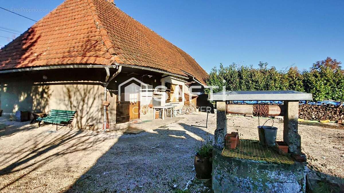 Photo 2 - Maison à LA CHAPELLE-SAINT-SAUVEUR