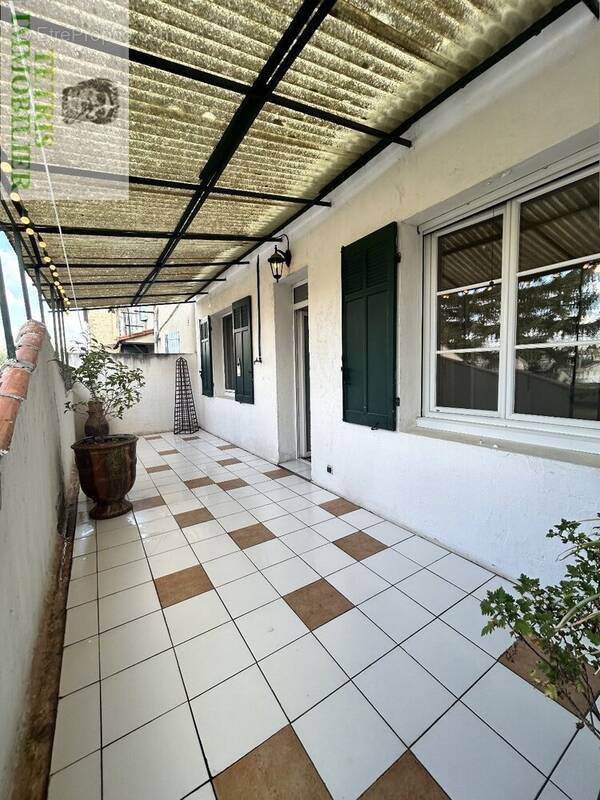 Appartement à PERTUIS