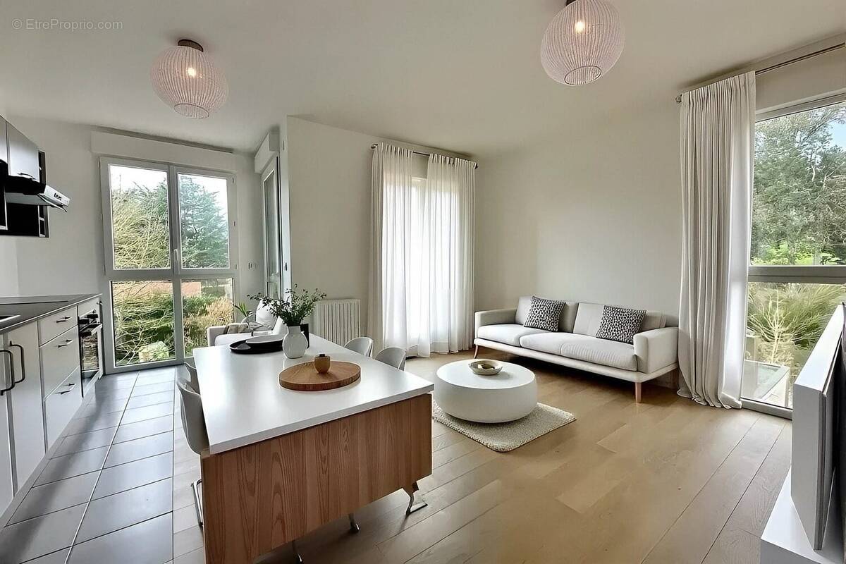 Appartement à SAINT-REMY-LES-CHEVREUSE