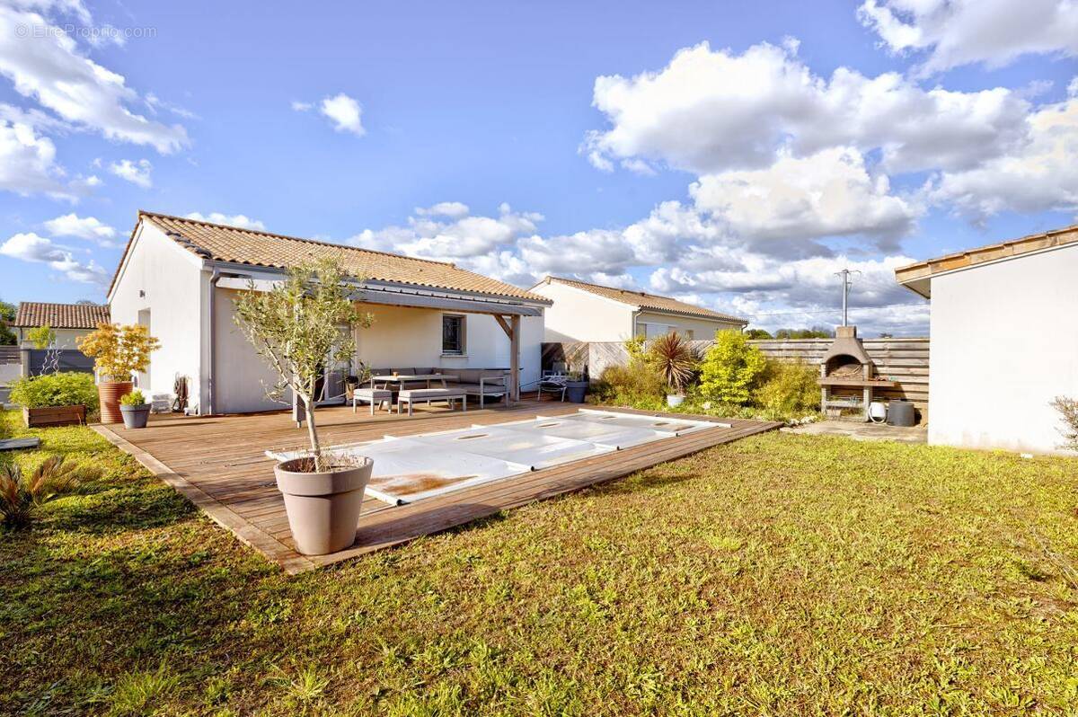 Maison à SAINT-ANDRE-DE-CUBZAC