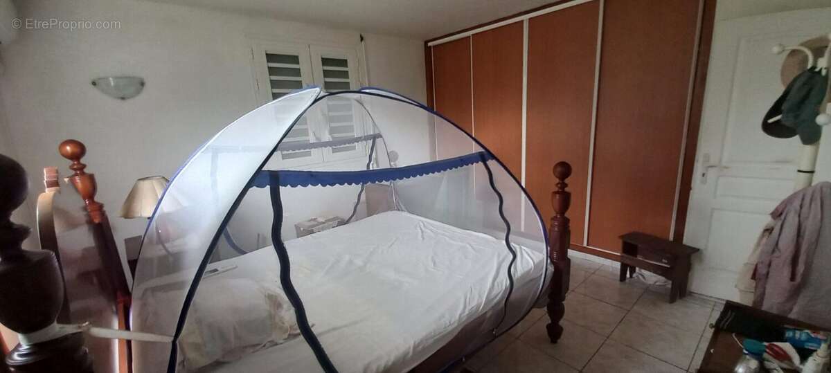 RDC - CH de 16.05 m2 - Maison à LA TRINITE