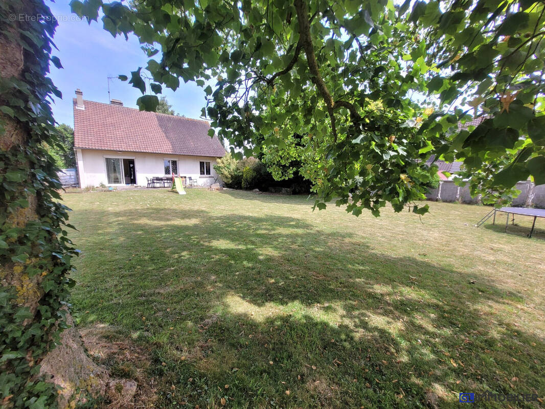 Maison à POTIGNY