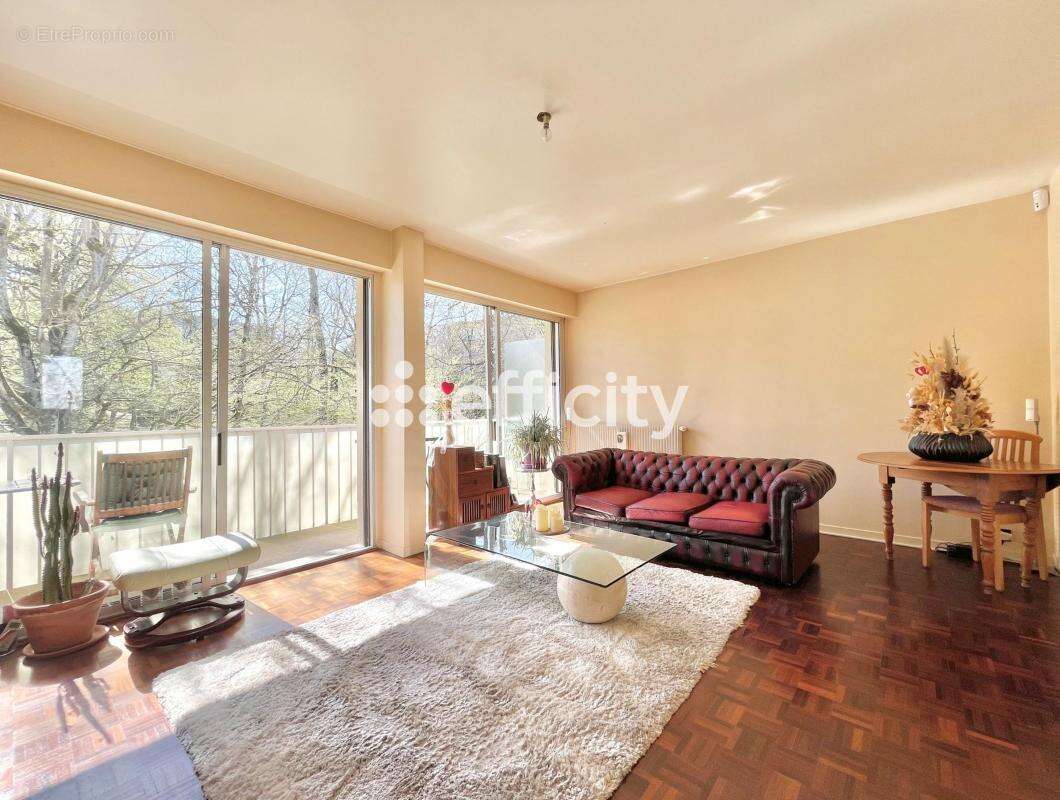 Appartement à RIS-ORANGIS