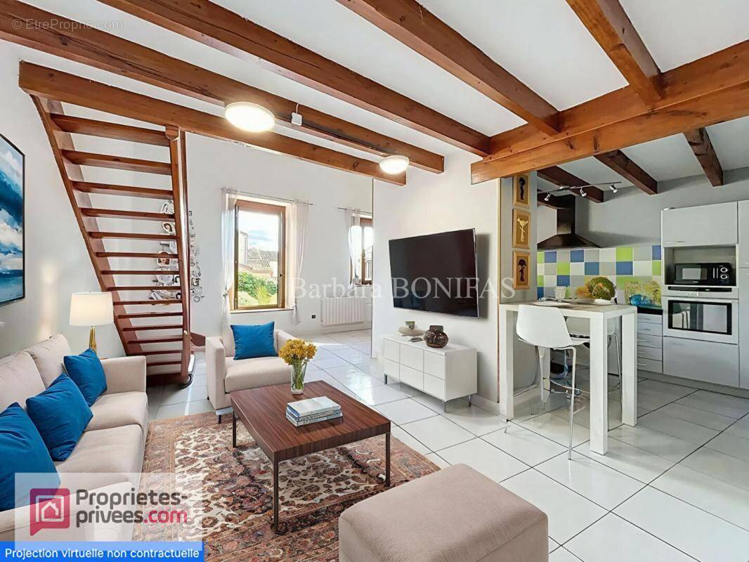 Appartement à SAINT-SULPICE