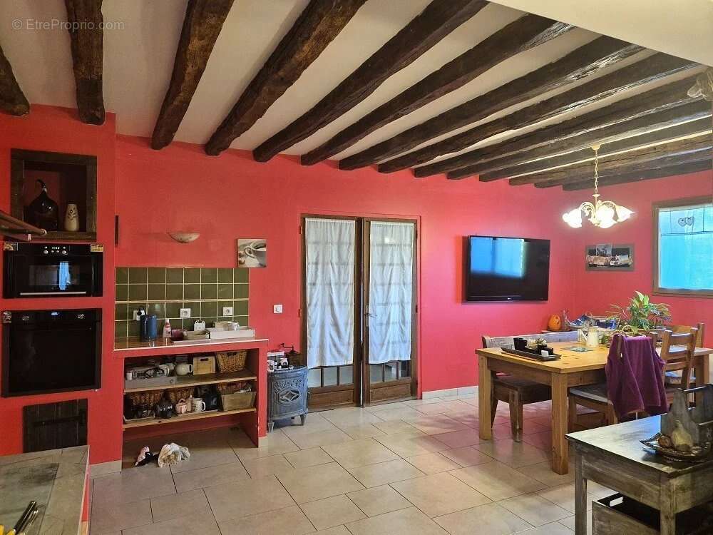 Maison à BEAUNE-LA-ROLANDE
