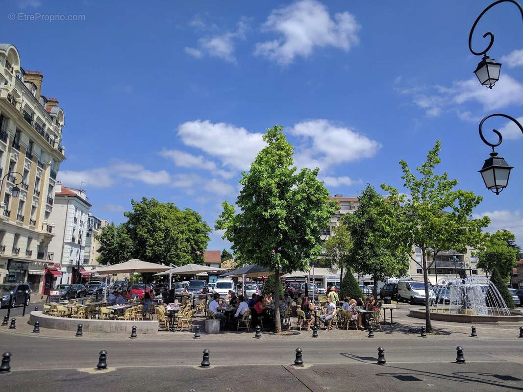 Commerce à SAINT-MAUR-DES-FOSSES