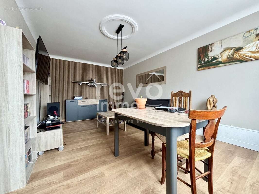 Maison à LA FORET-SUR-SEVRE