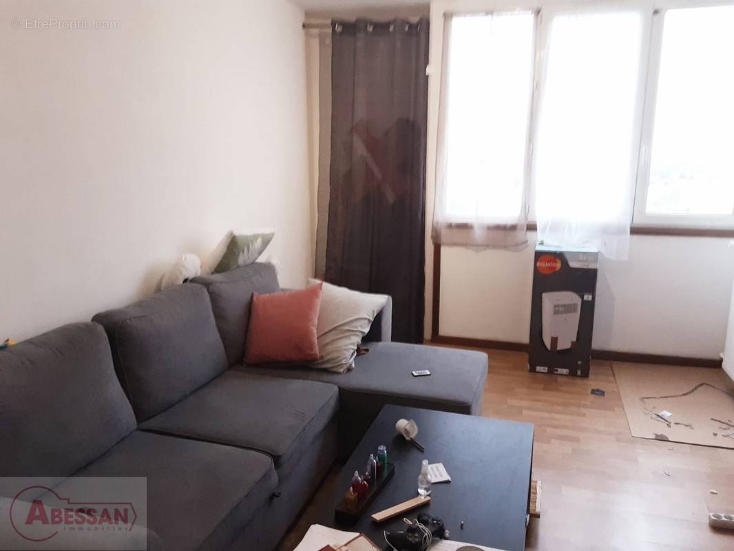 Appartement à MONS-EN-BAROEUL
