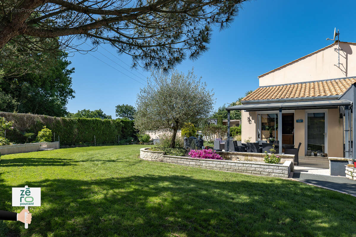 Maison à LES CLOUZEAUX