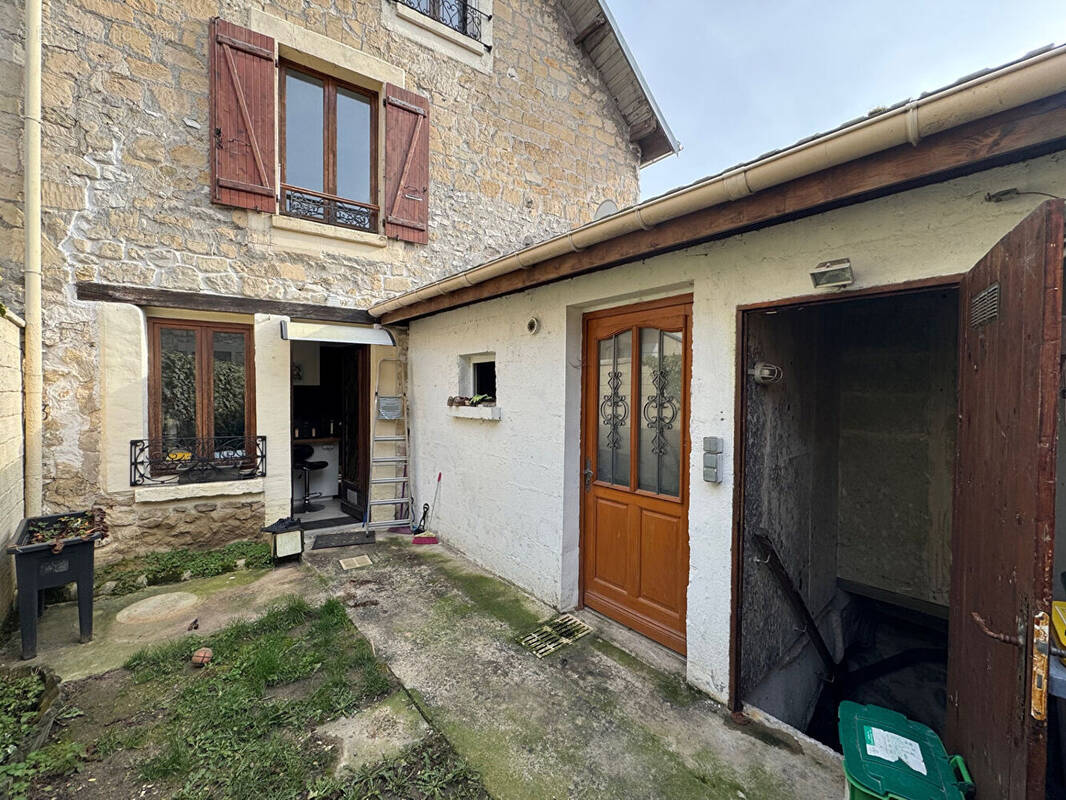 Maison à CHAMPAGNE-SUR-OISE