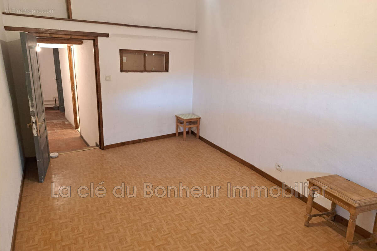 Appartement à MOUSTIERS-SAINTE-MARIE