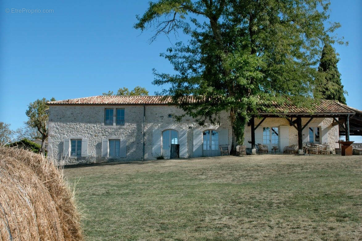 Maison à MONFLANQUIN