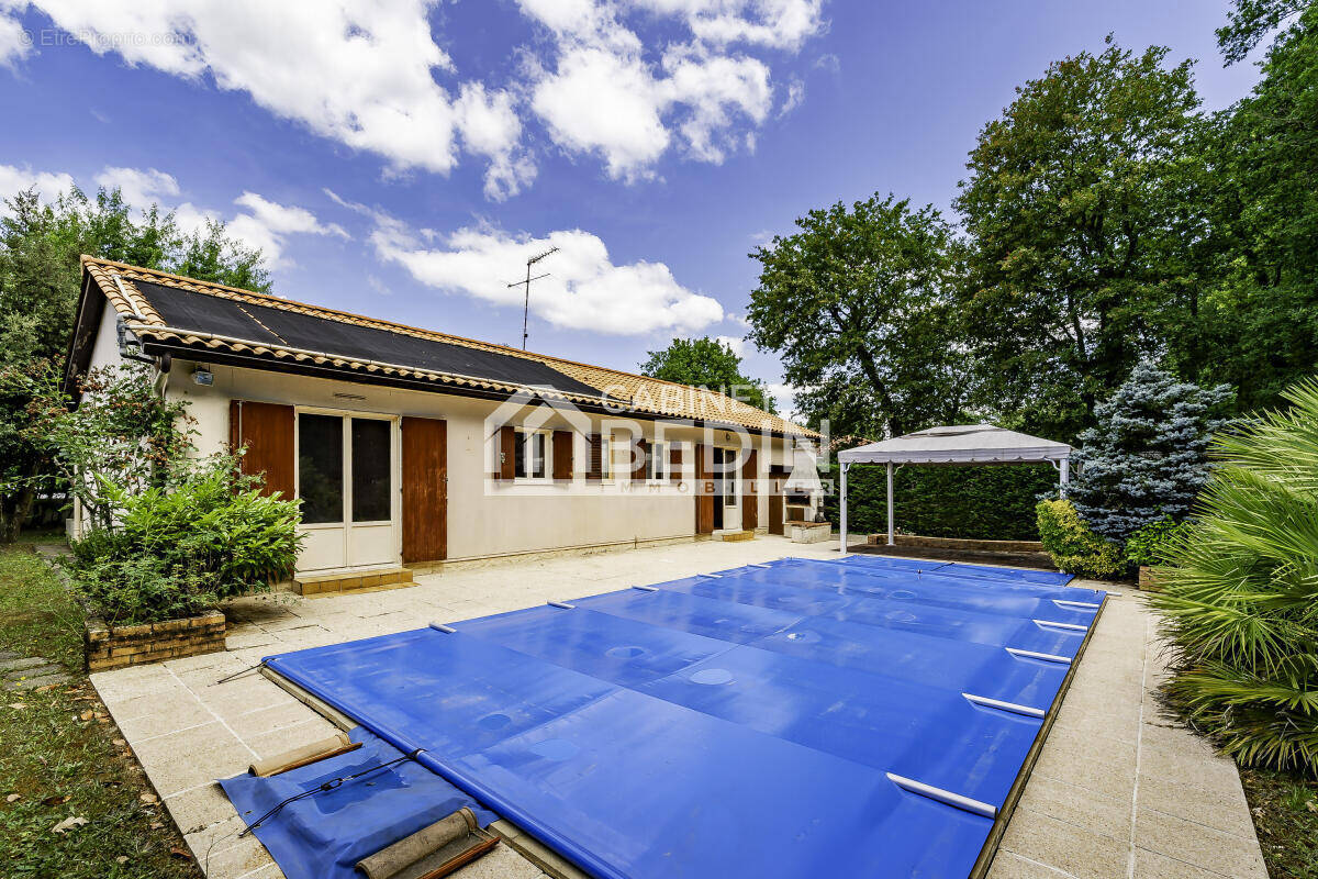 Maison à SAINT-MEDARD-EN-JALLES
