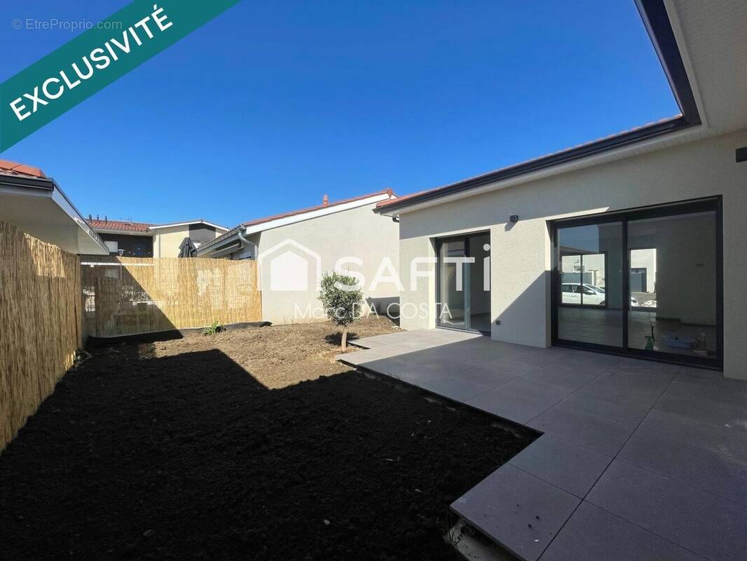Photo 1 - Maison à MONTROND-LES-BAINS