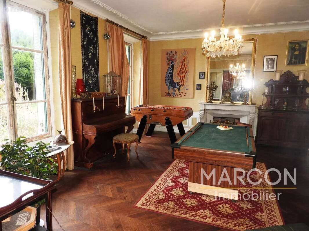 Maison à AUBUSSON