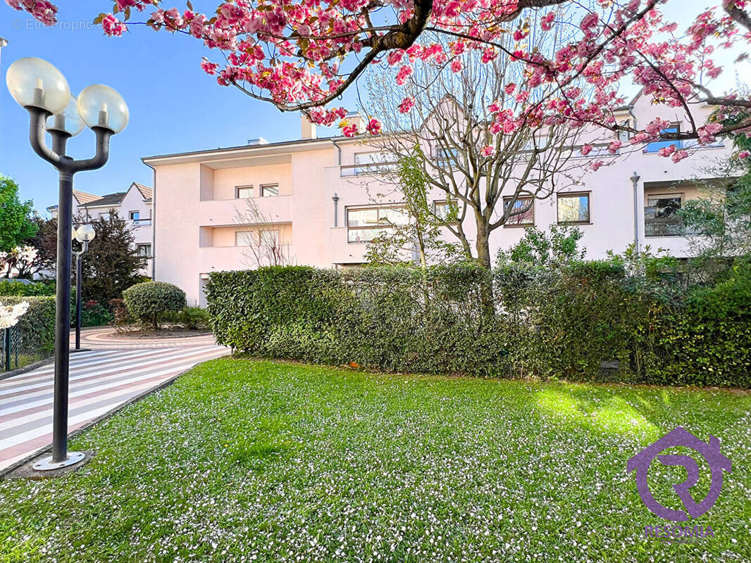 Appartement à CHATILLON