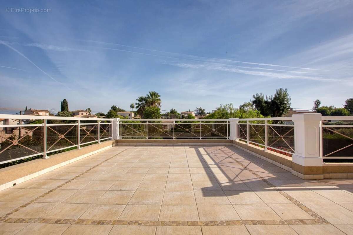 Maison à ANTIBES