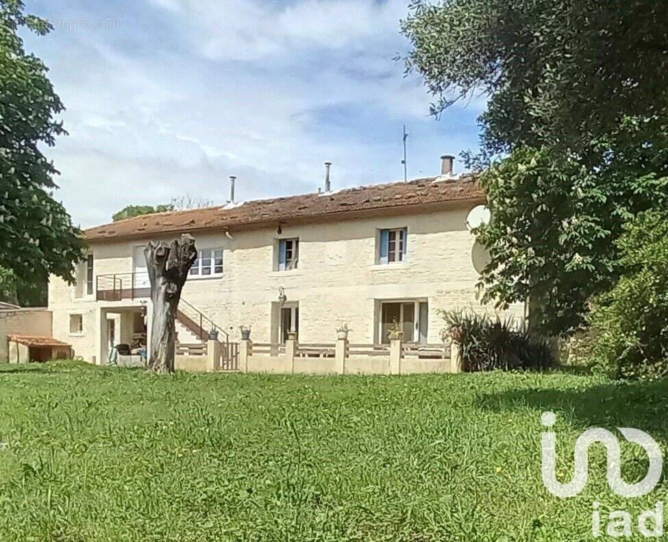 Photo 1 - Maison à NIMES