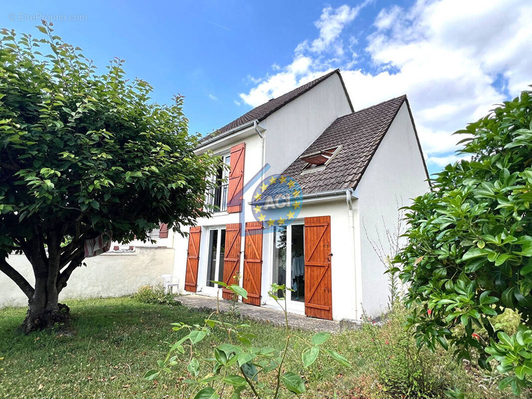 Maison à MANTES-LA-VILLE