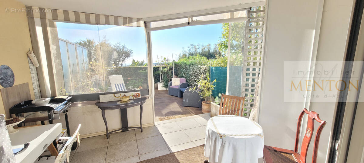 Appartement à ROQUEBRUNE-CAP-MARTIN