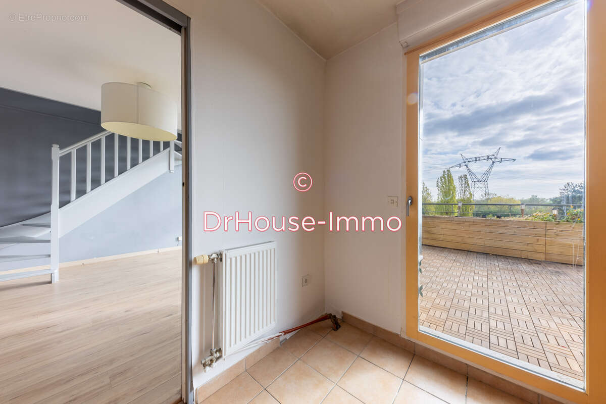 Appartement à ELANCOURT