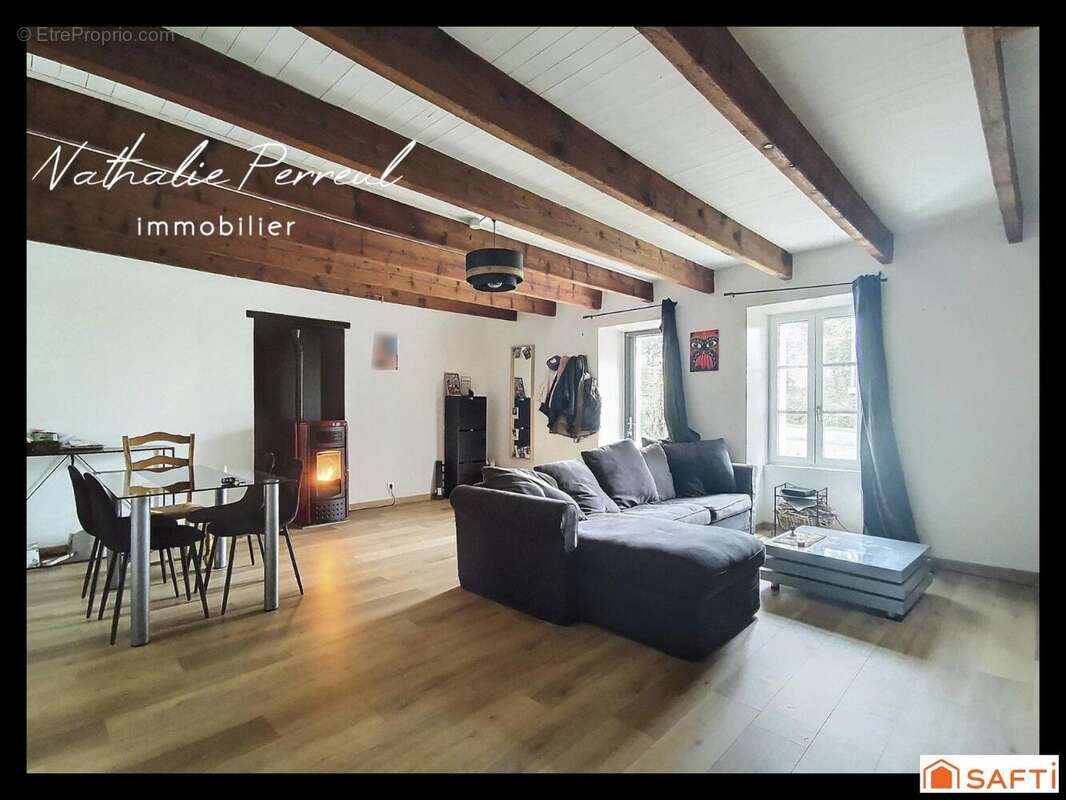 Photo 3 - Maison à LA CHAPELLE-DE-BRAIN