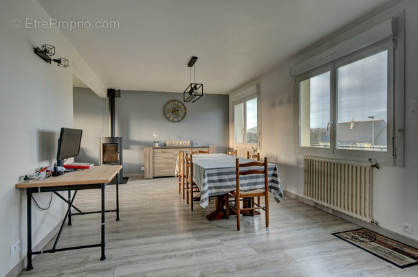 Maison à DIRINON