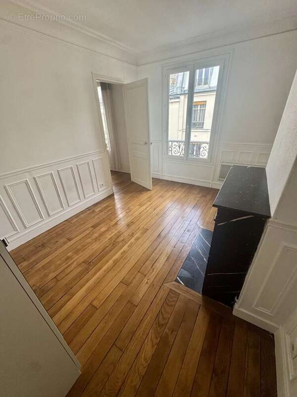 Appartement à PARIS-12E