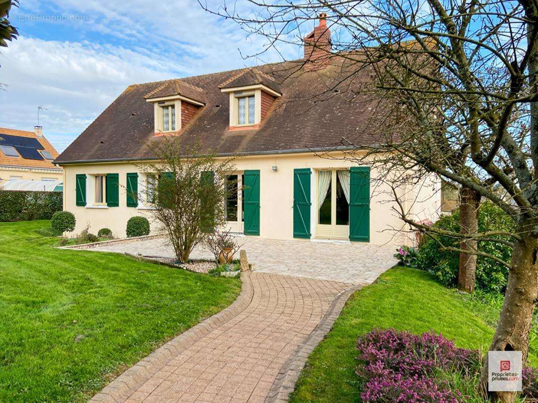 Maison à SABLE-SUR-SARTHE