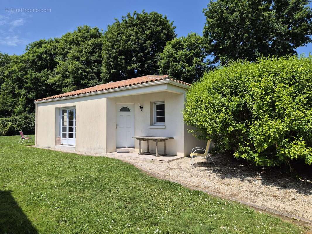 Maison à GROSBREUIL
