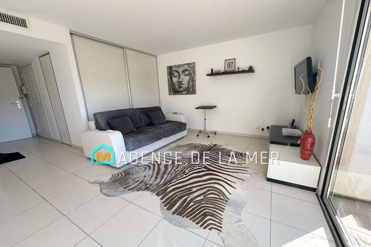 Appartement à MANDELIEU-LA-NAPOULE