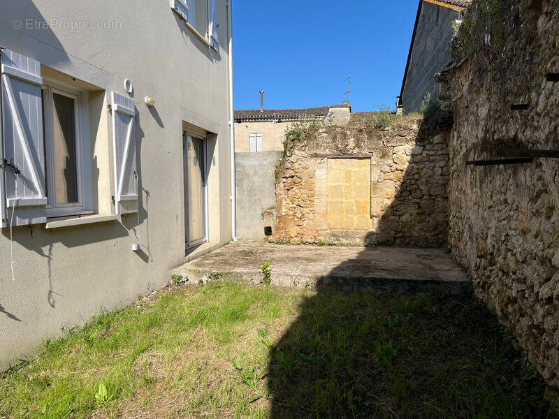 Maison à GENISSAC
