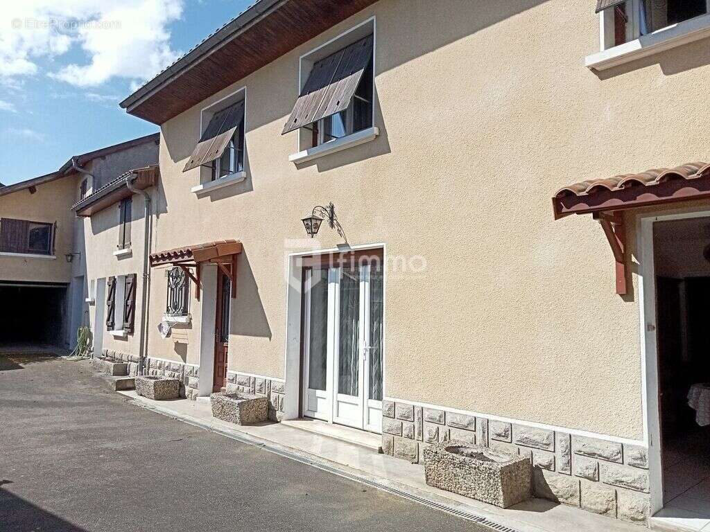 Maison à VIC-EN-BIGORRE