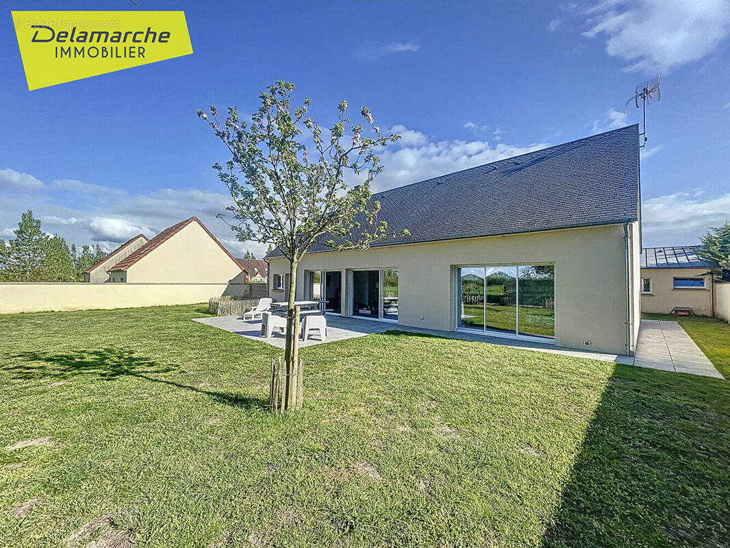 Maison à BREHAL