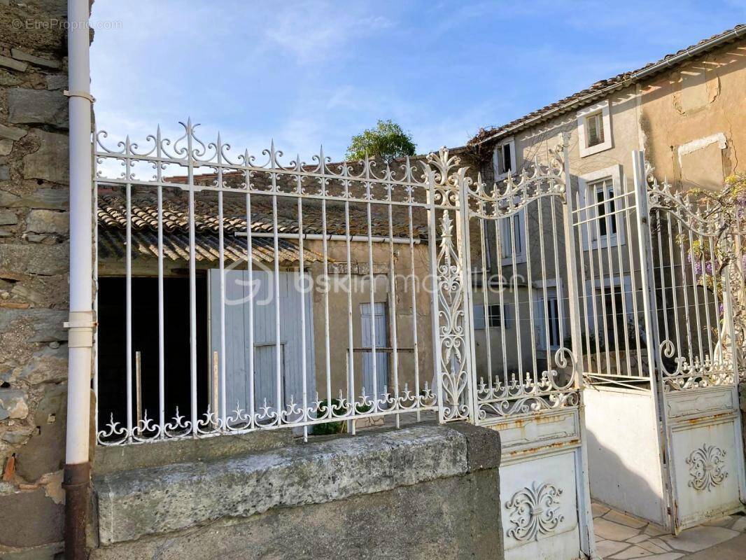 Maison à OLONZAC